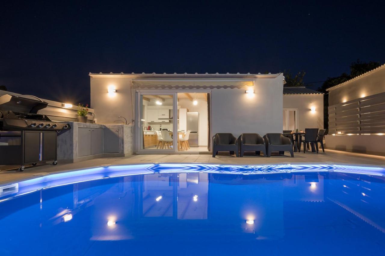B&M Villas Metochi Siriliou Kültér fotó